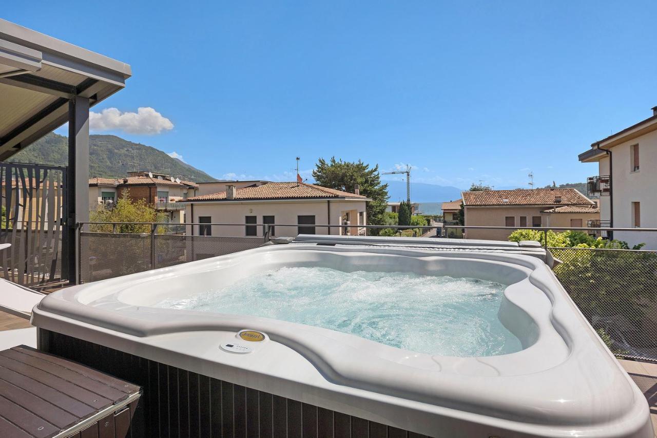 Villa Donne Del Lago Vittoria Salò Eksteriør billede